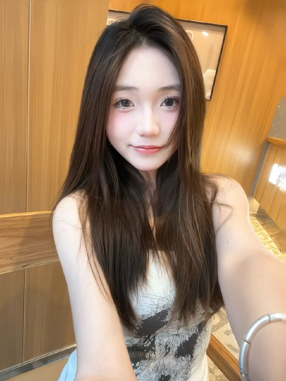 洛洛