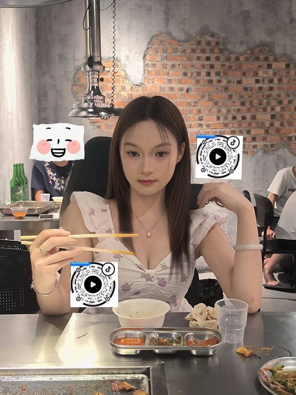 kiki-xm044