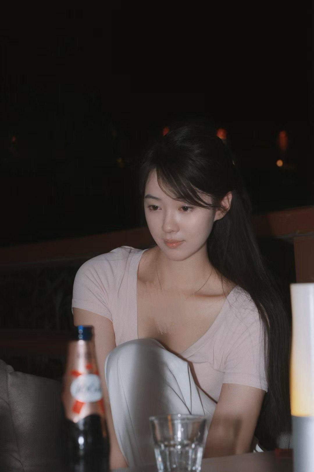 七七