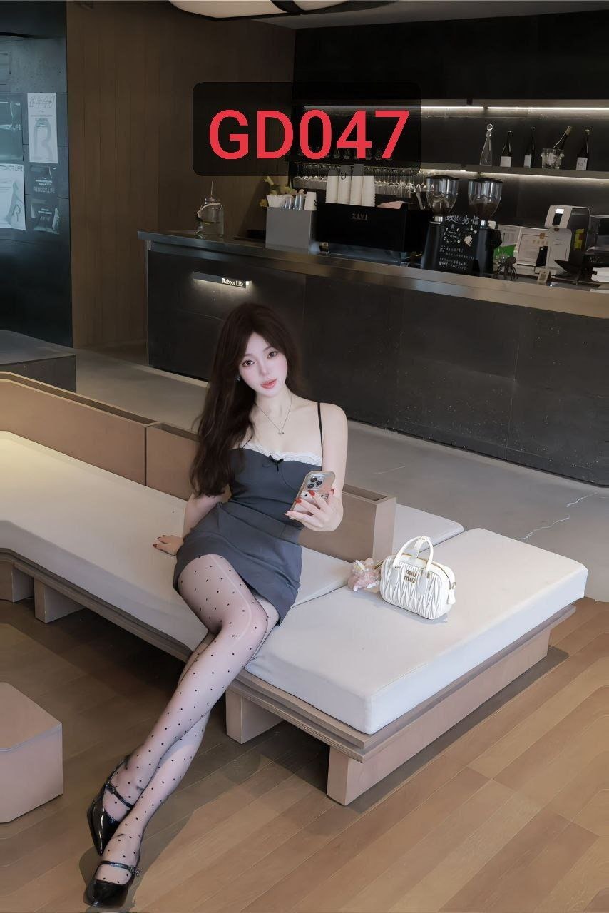 GD047 清纯 女大 冷白皮 三点粉