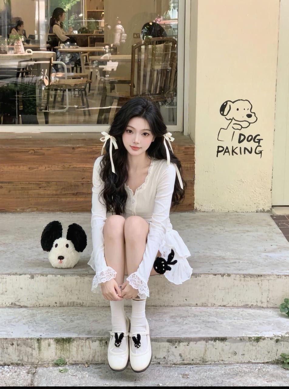 706