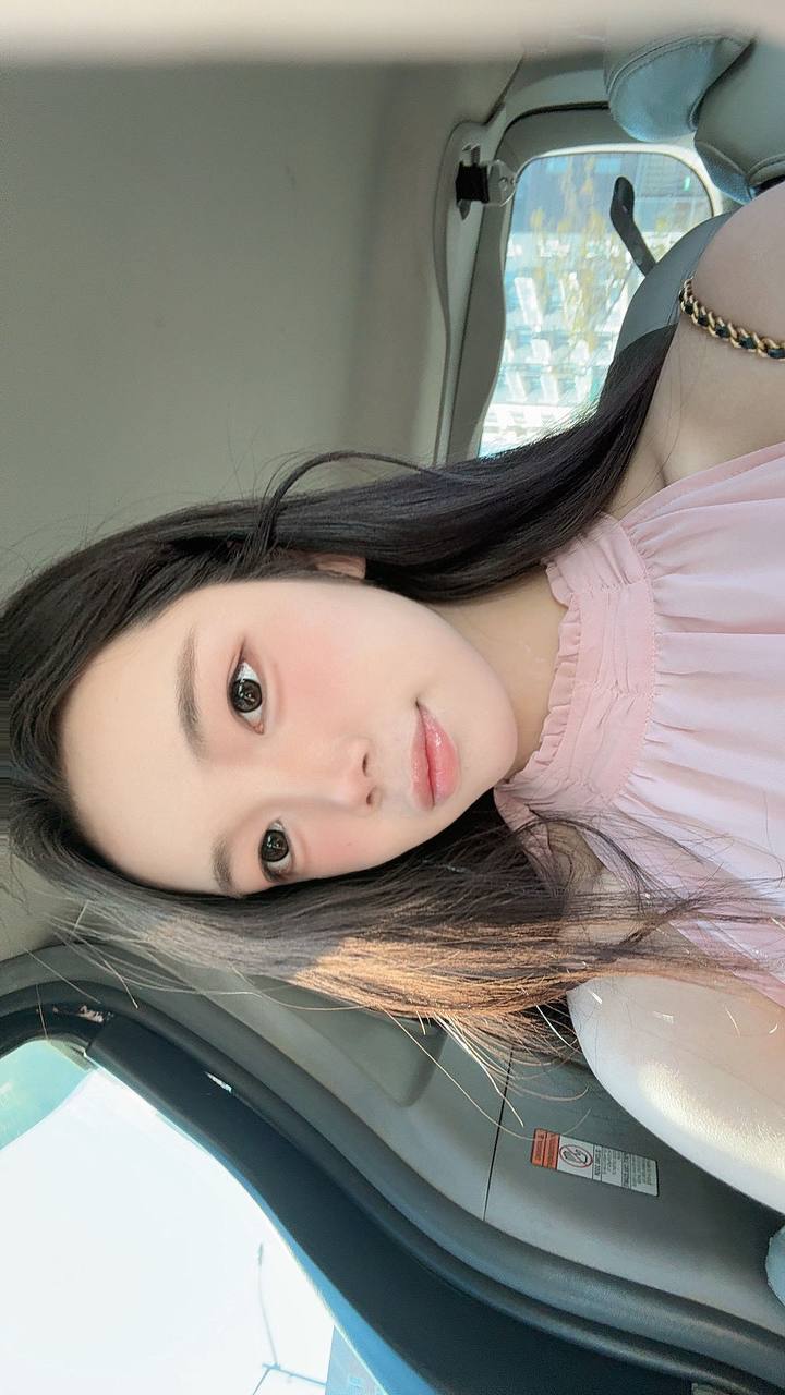 蔚蔚.