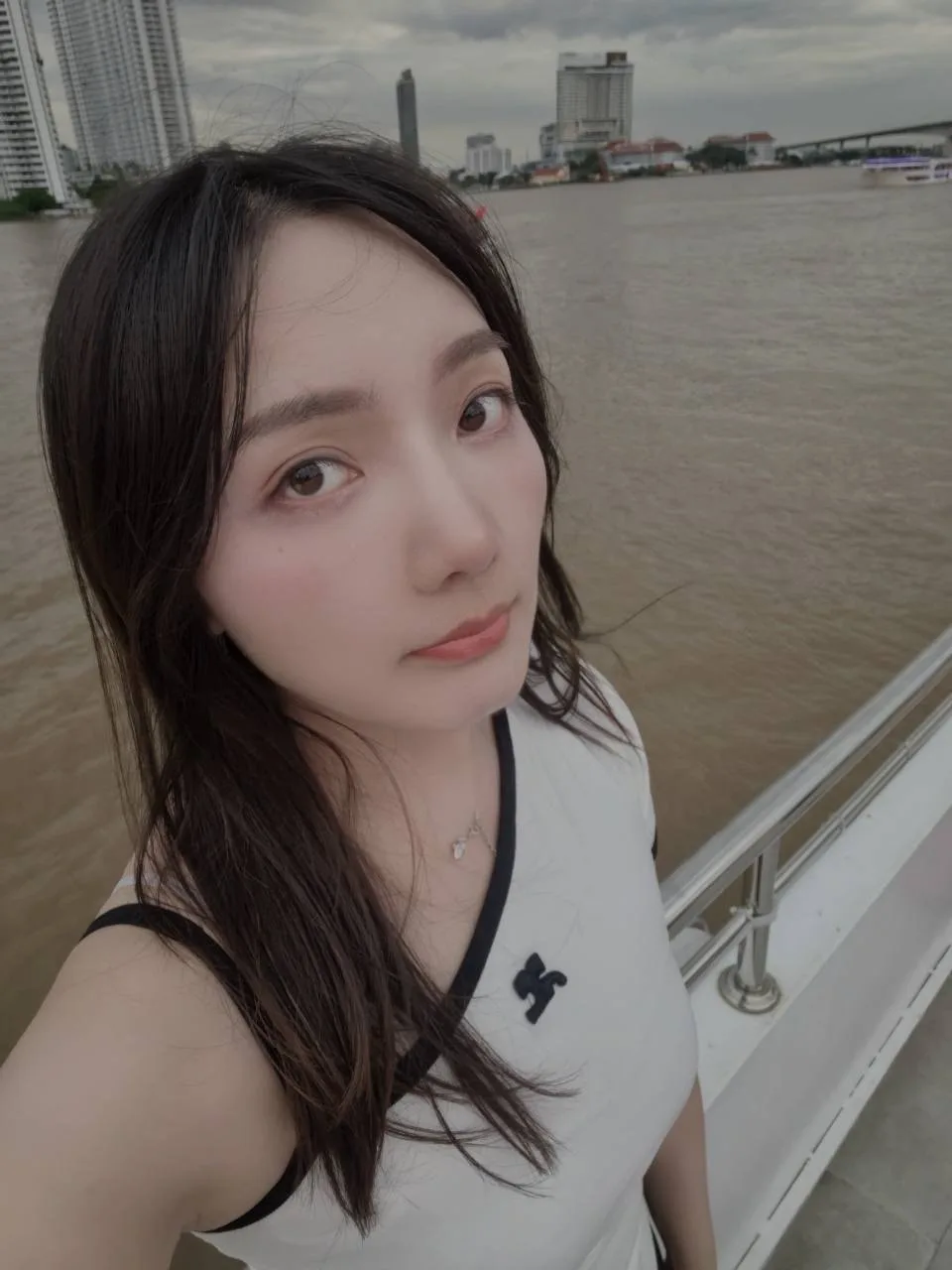 验证视频封面