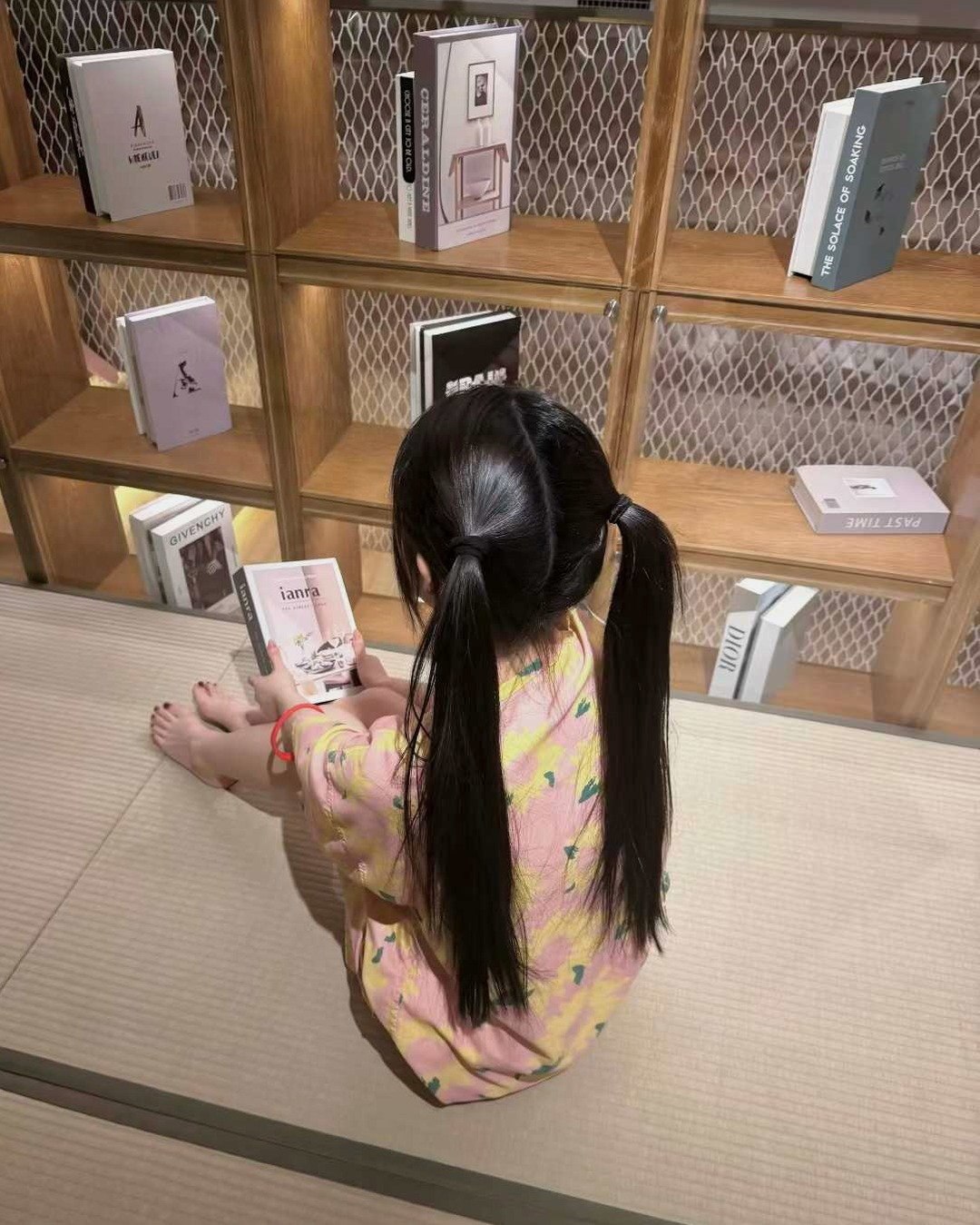 。