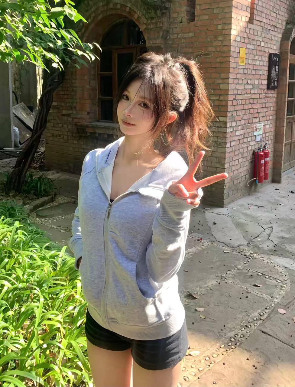 S25