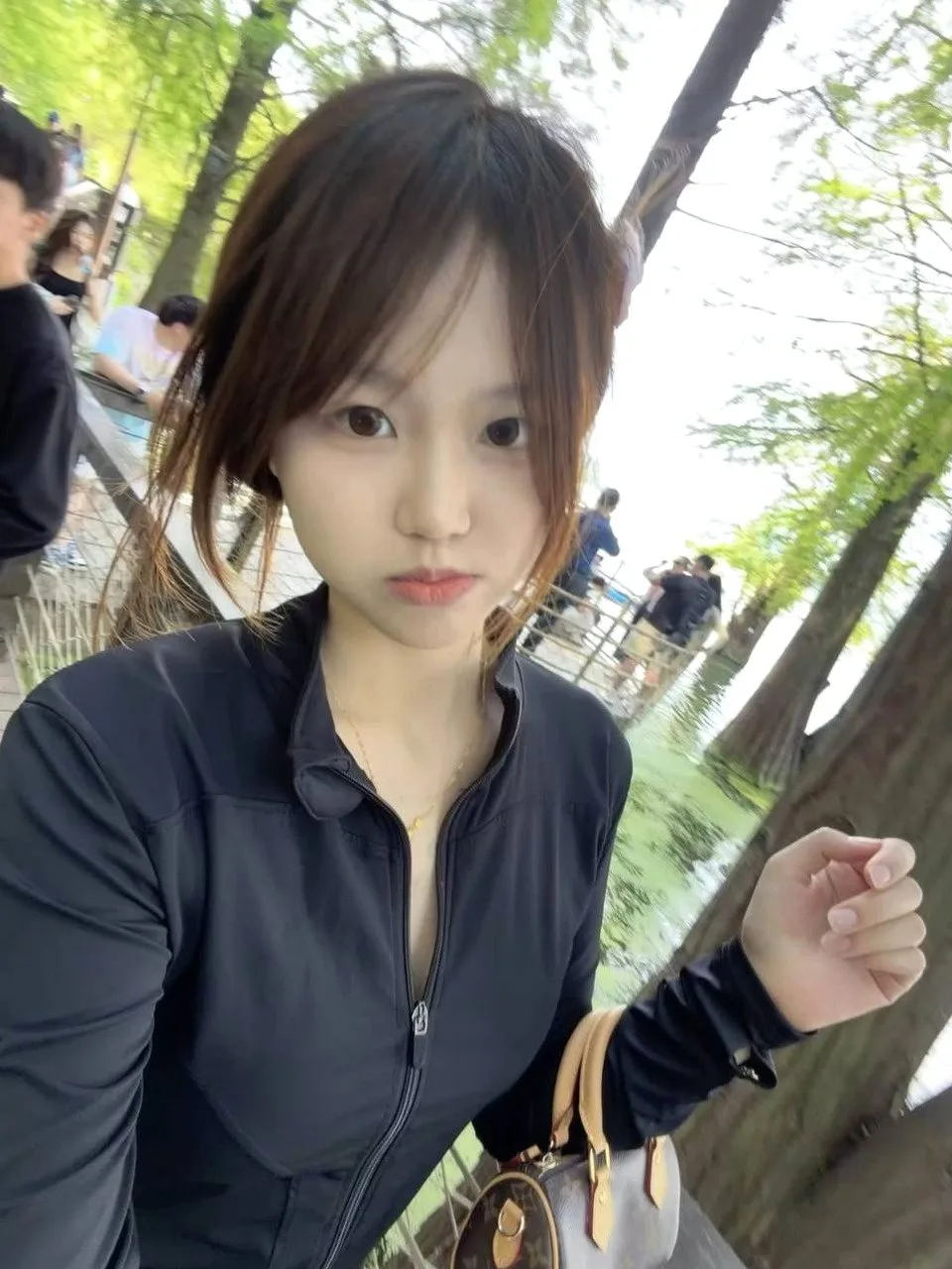 验证视频封面