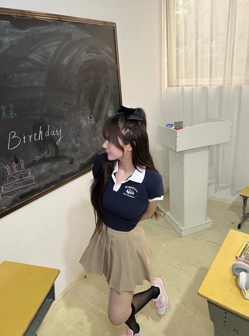 依依