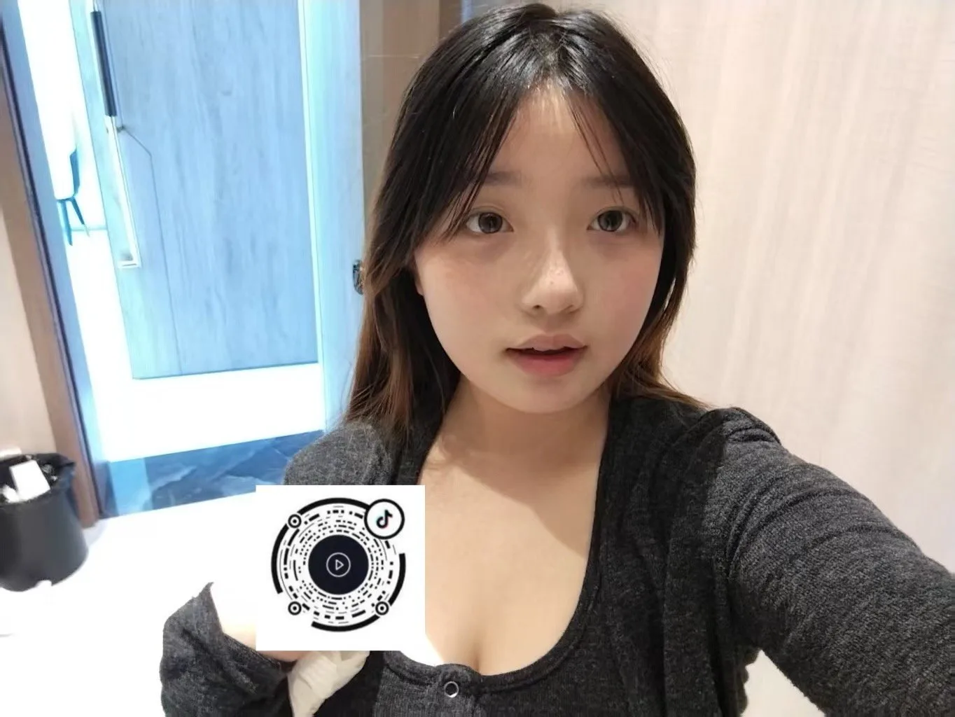 验证视频封面