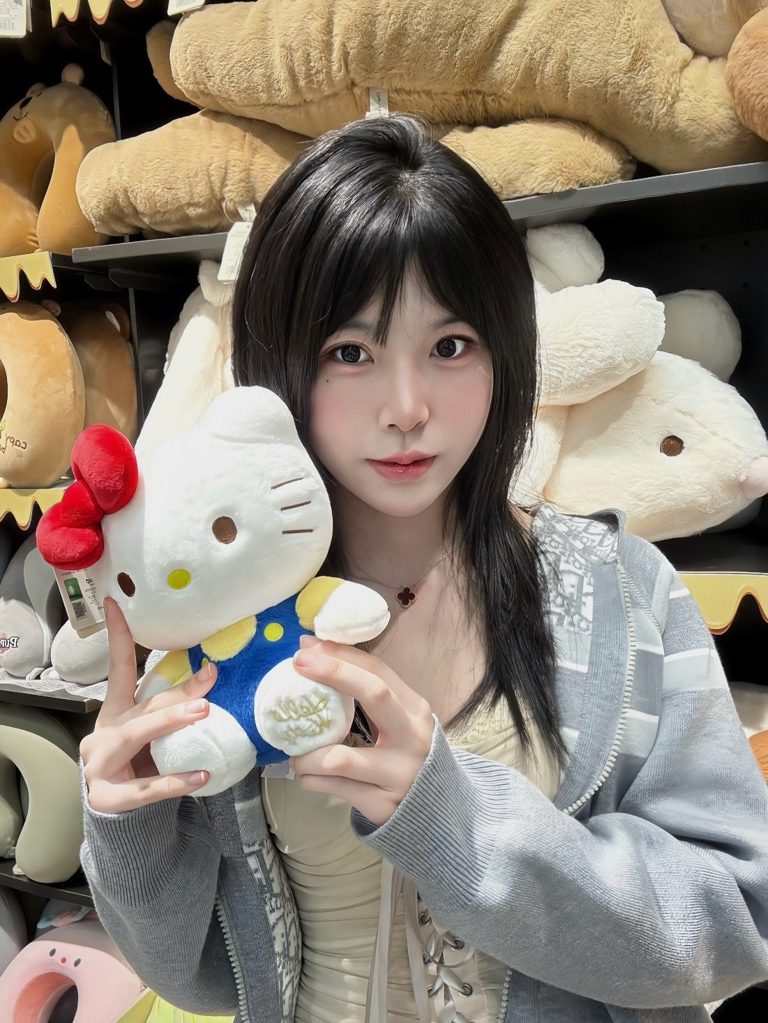 YC085