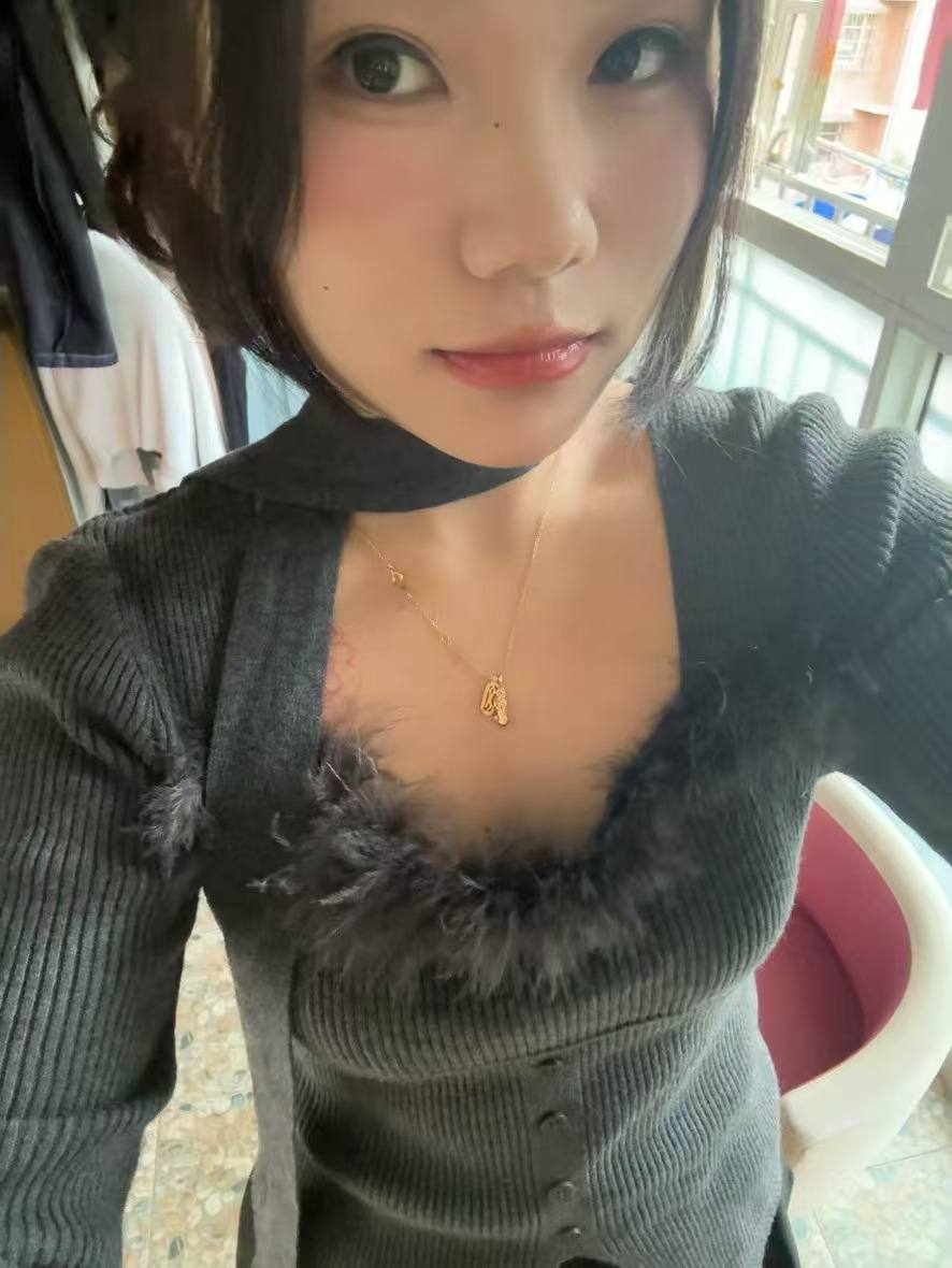 F69