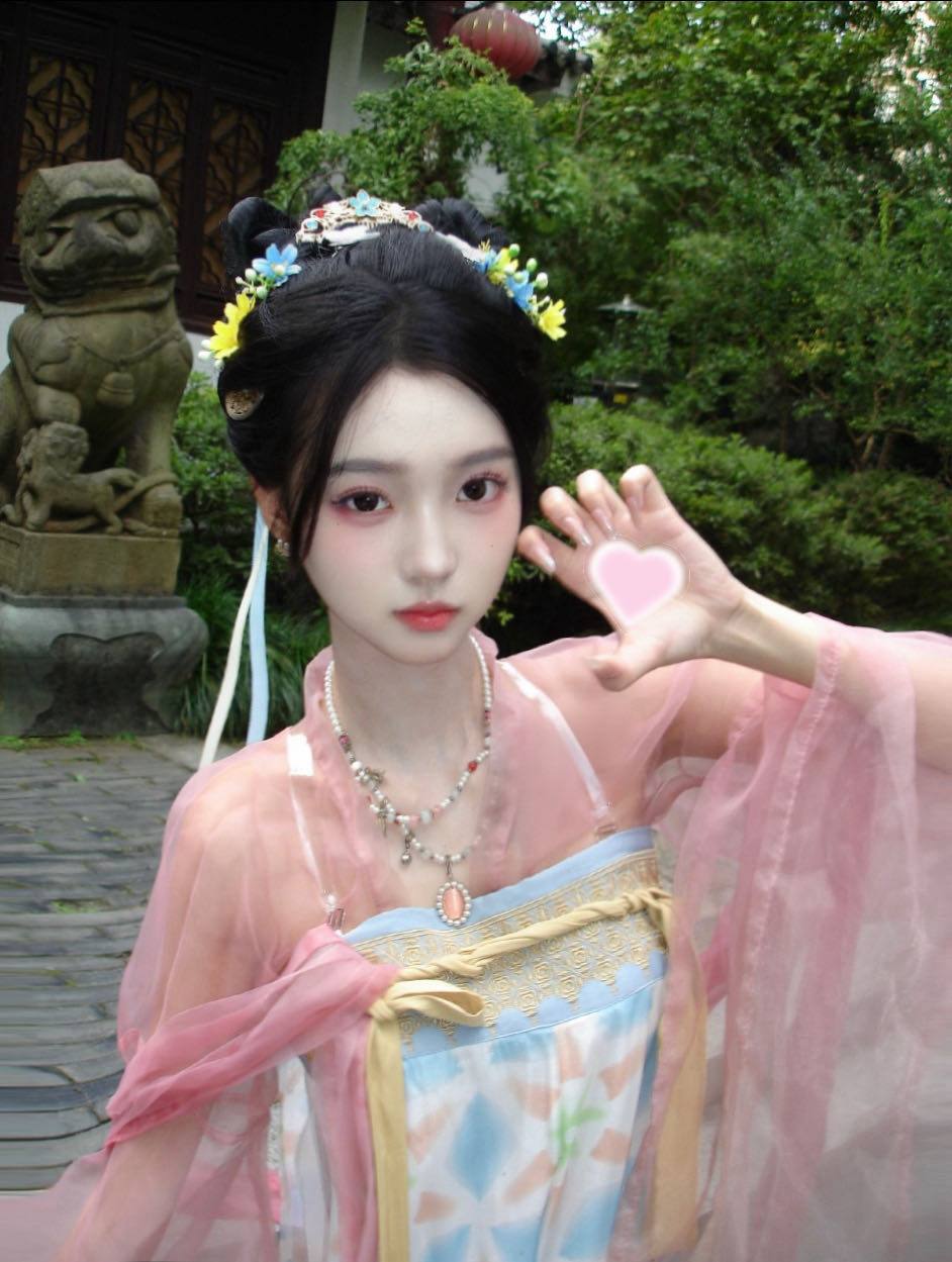 小卿 财