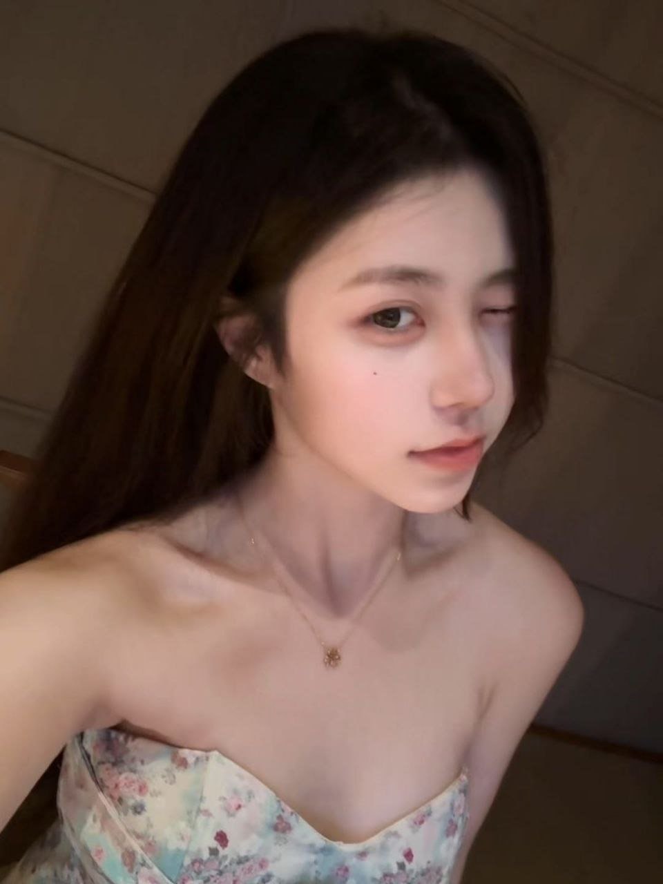 高达225
