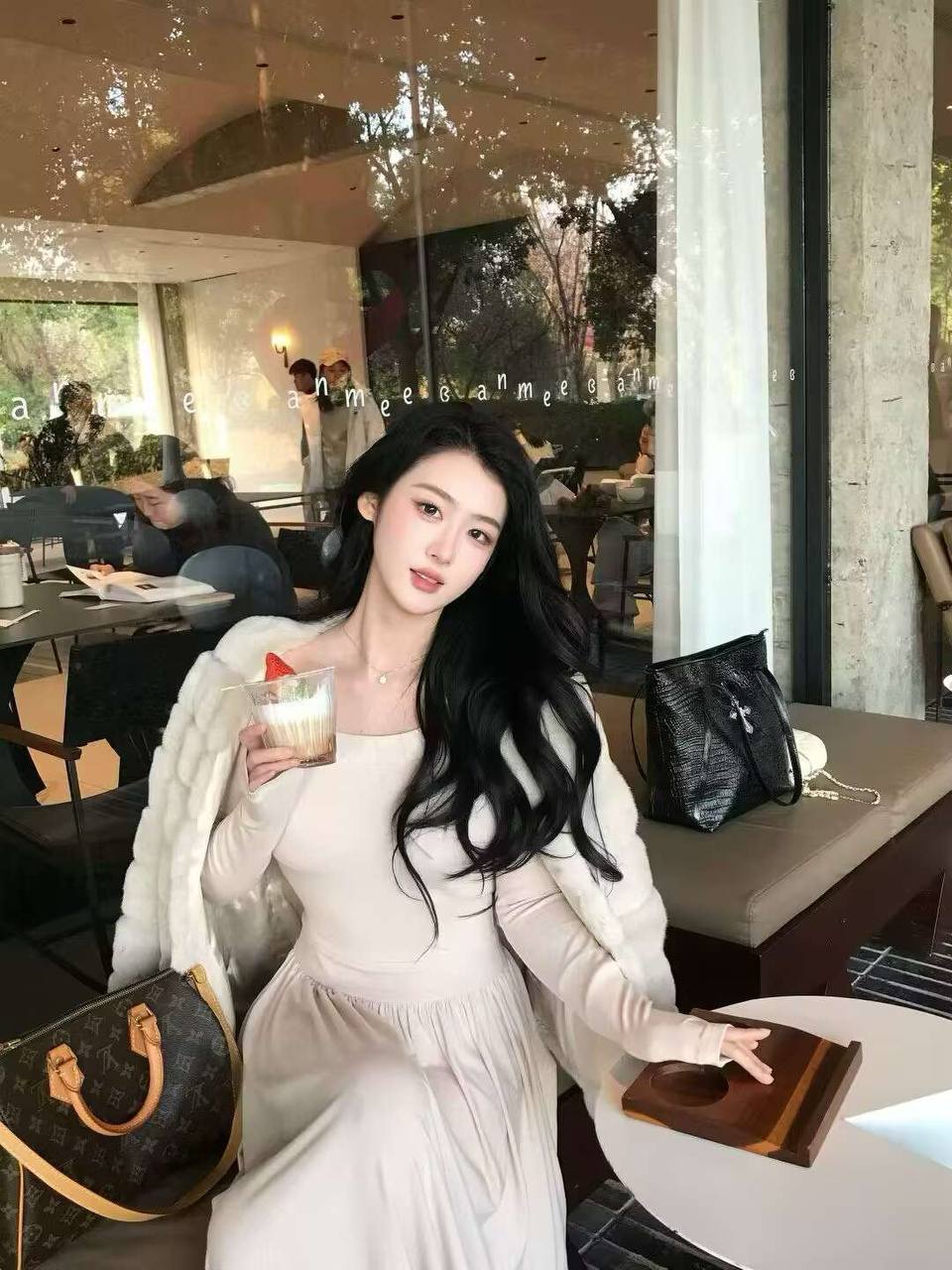 顶美