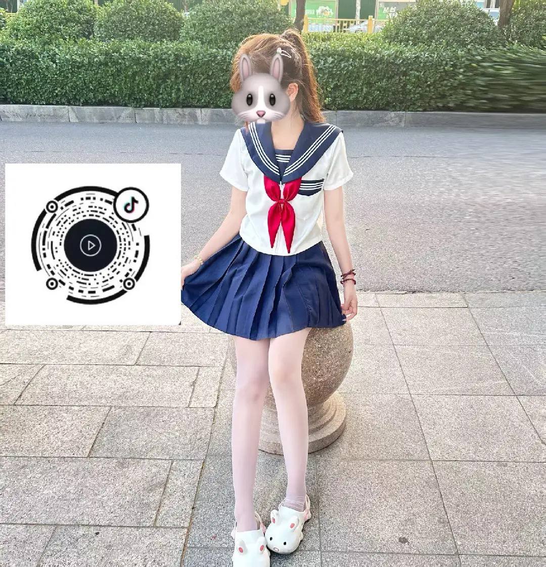 依依