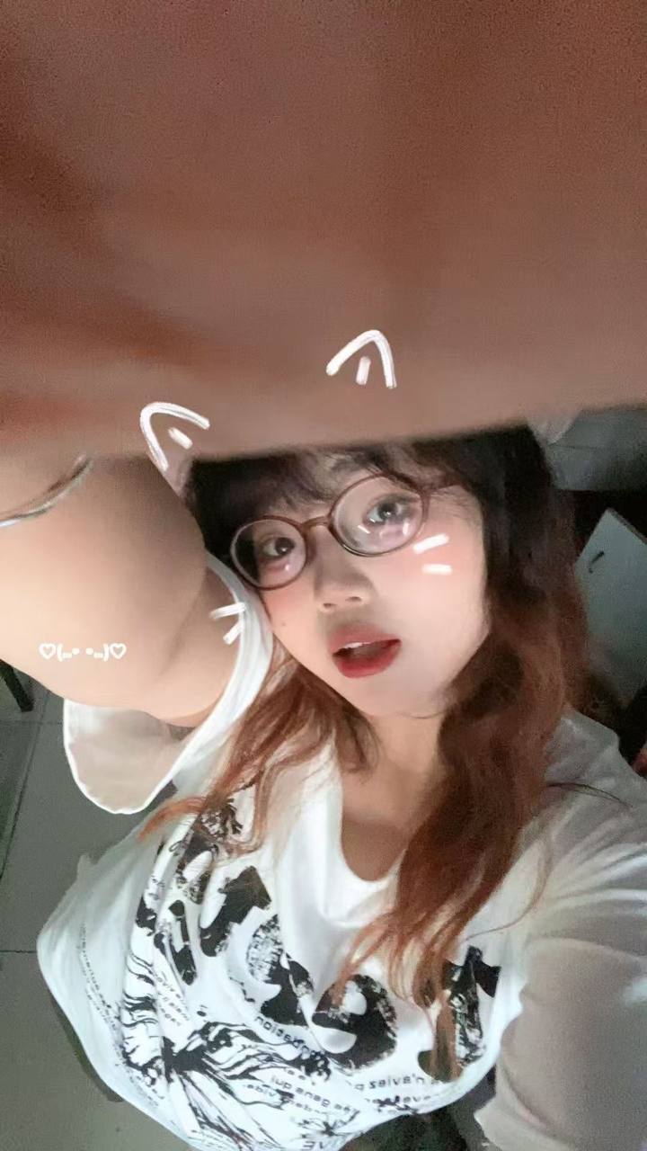 小彤