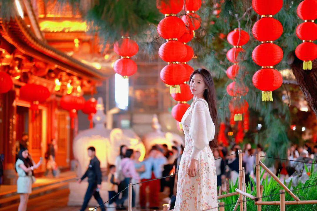 秋媛 省份:广东