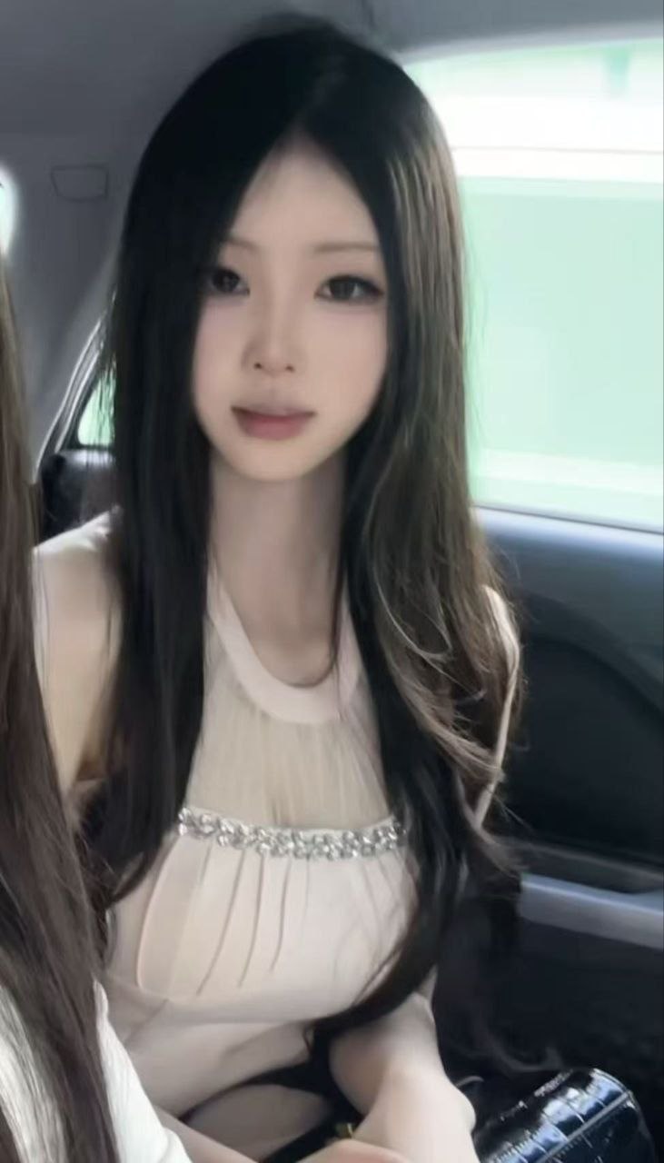 依依
