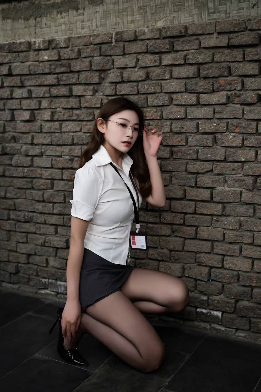 雪莉 w少小美
