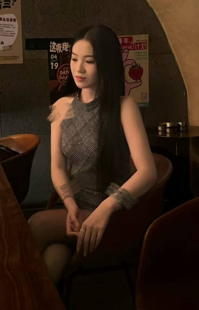 佳佳
