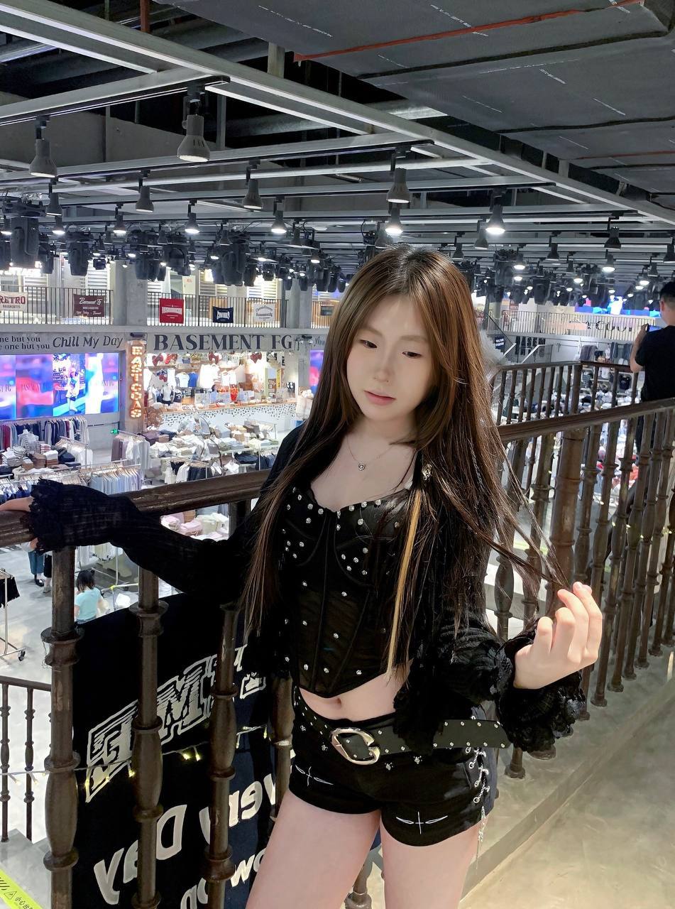 娜娜 w少小美