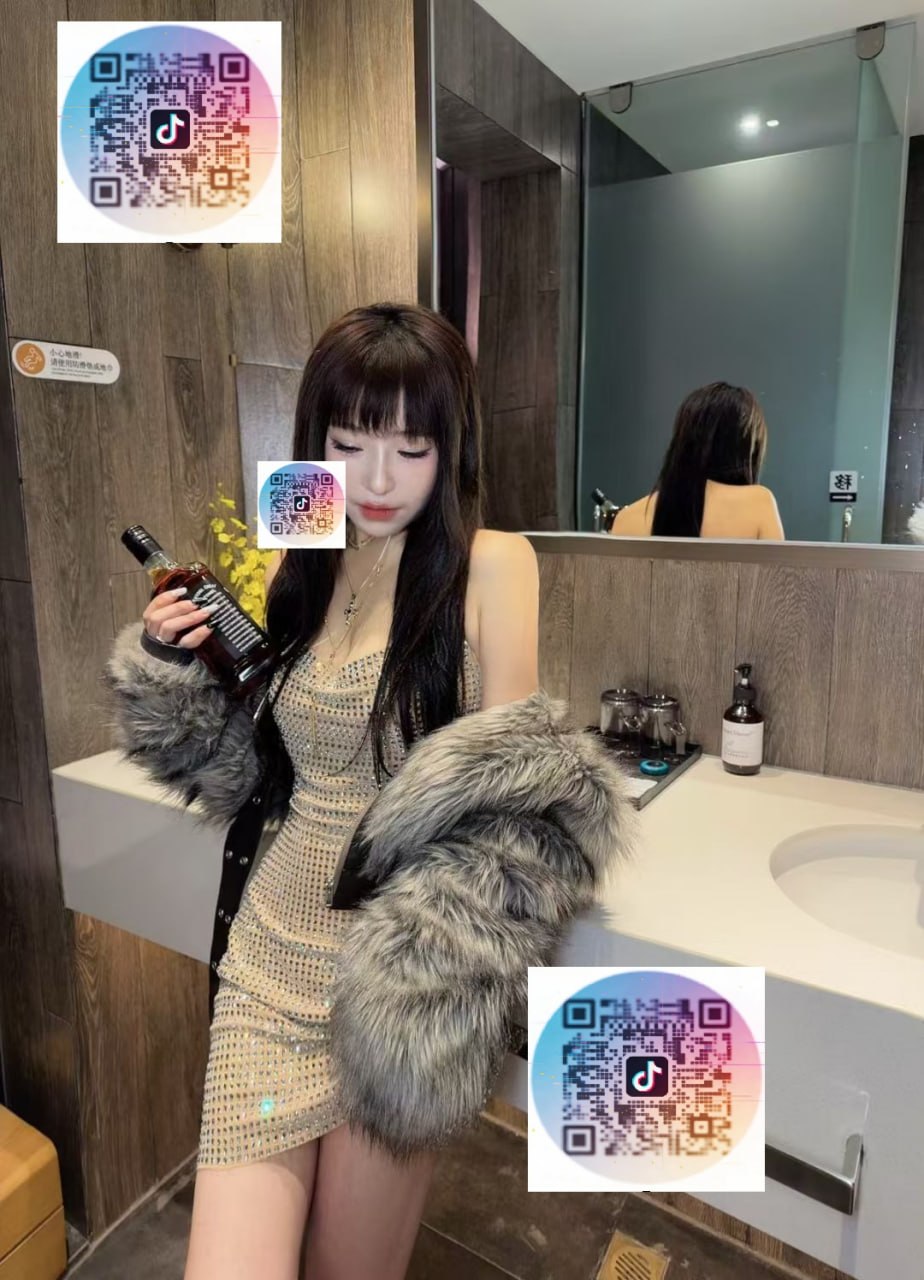 依娜