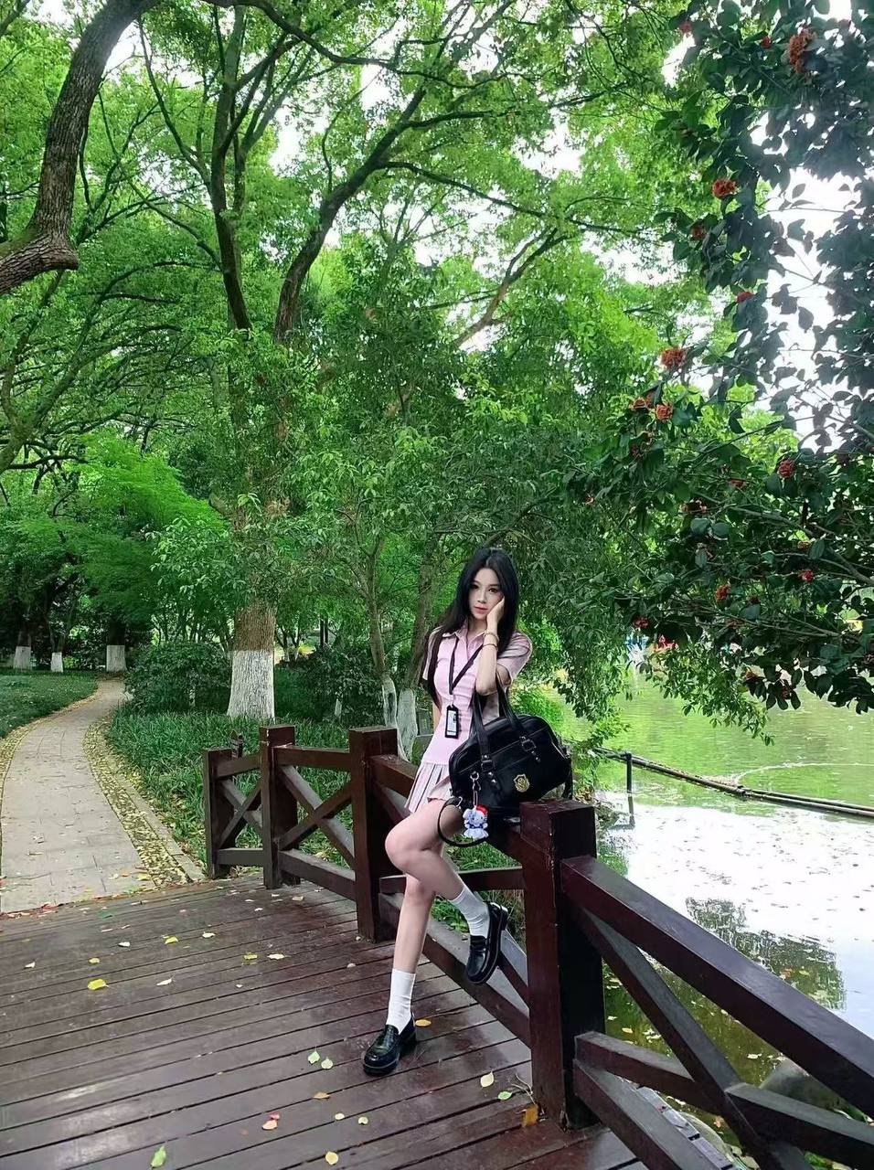 小伊
