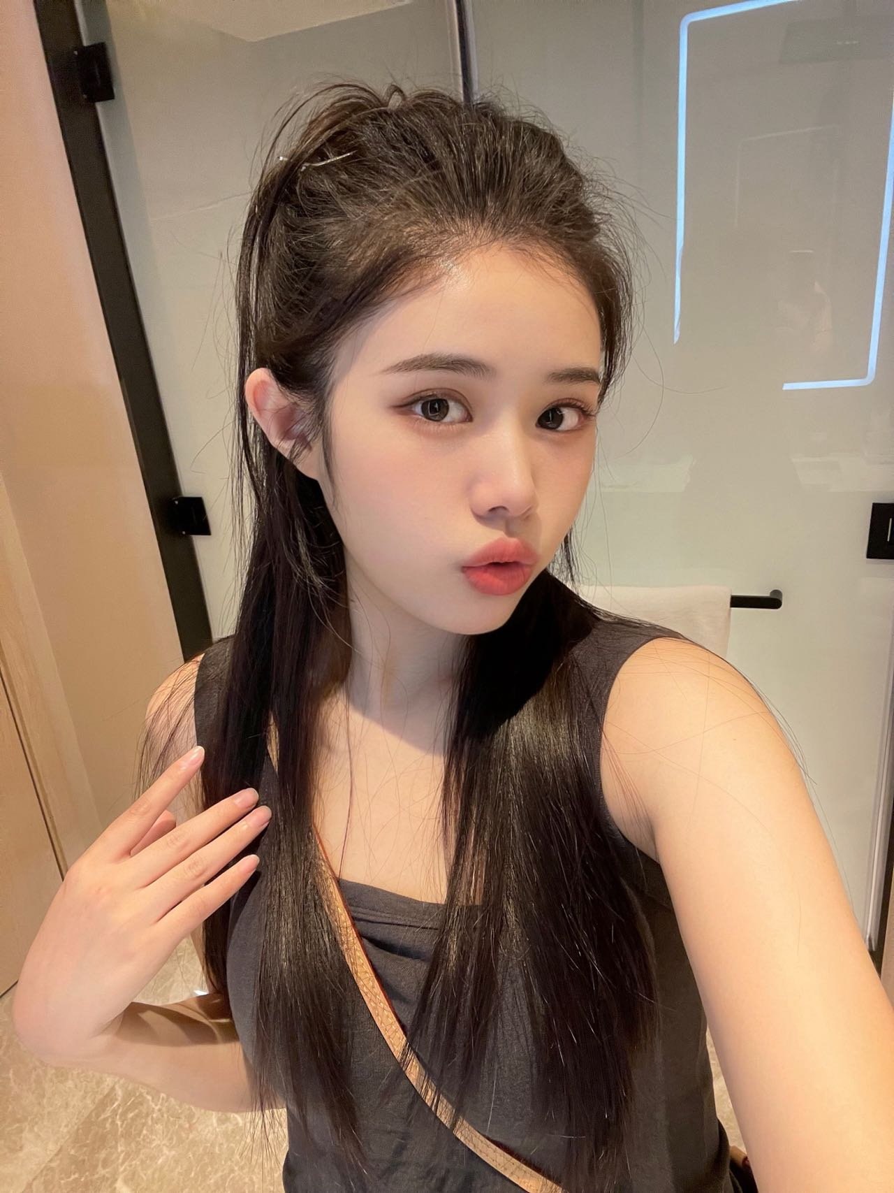 兮兮