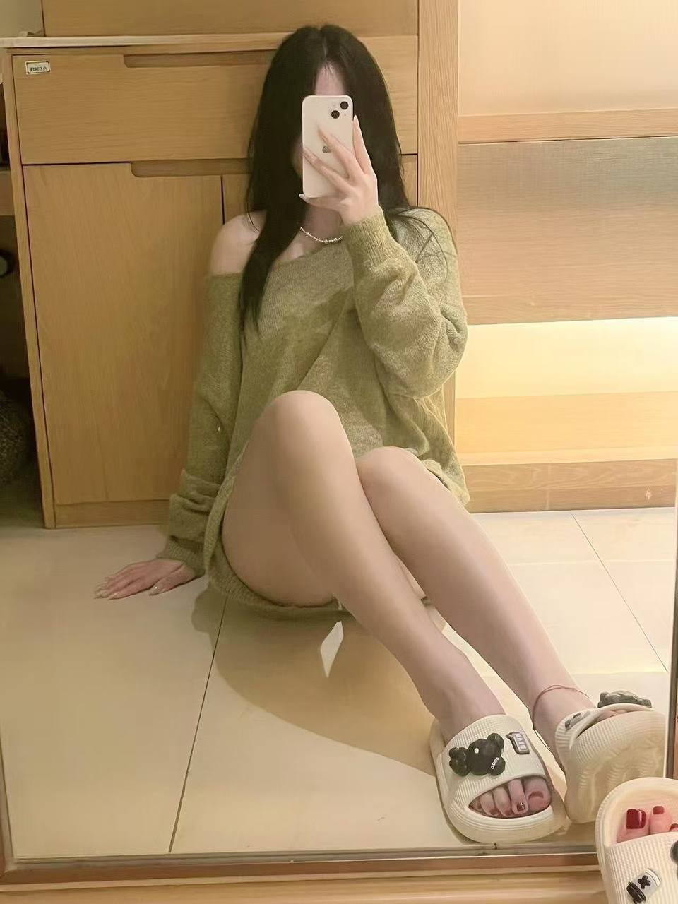 七七u