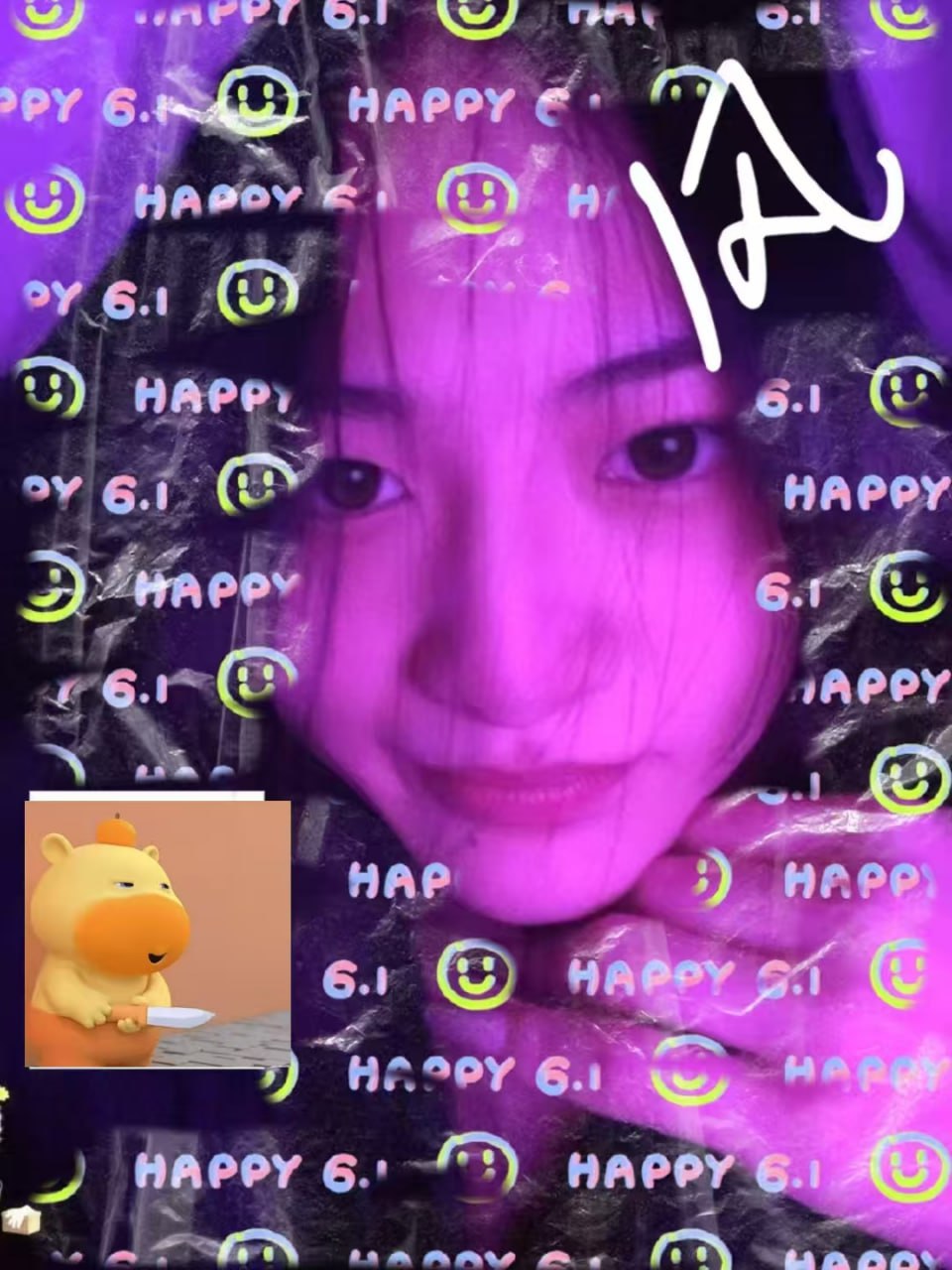 h858