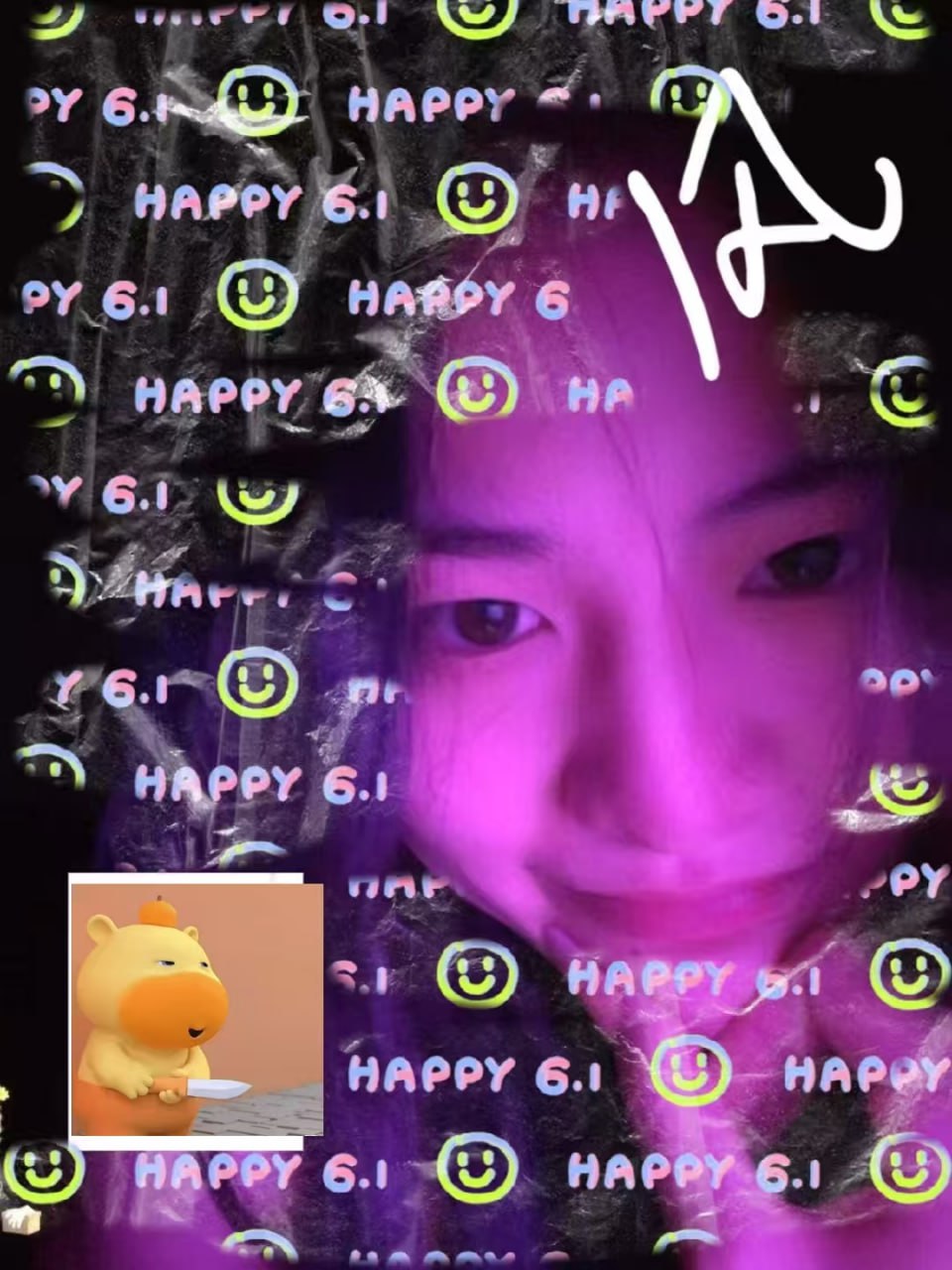 h858