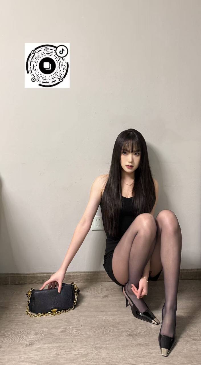 GD620 新人 大长腿 粉白皮 高学历