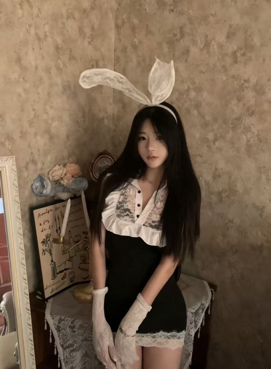 七七