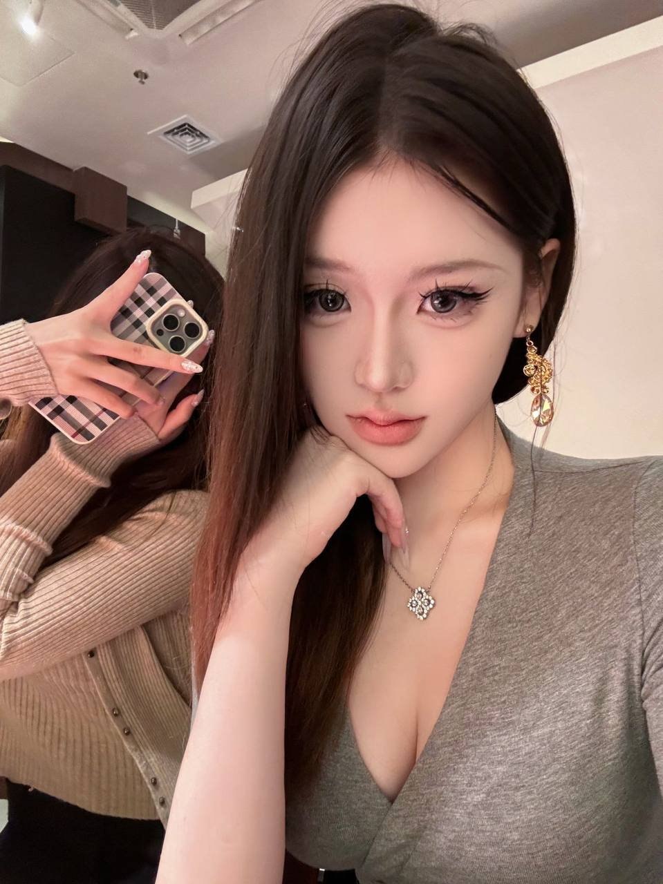 lyy056