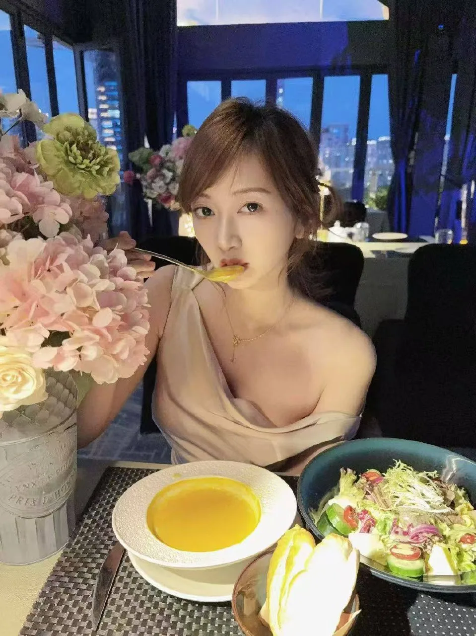 验证视频封面