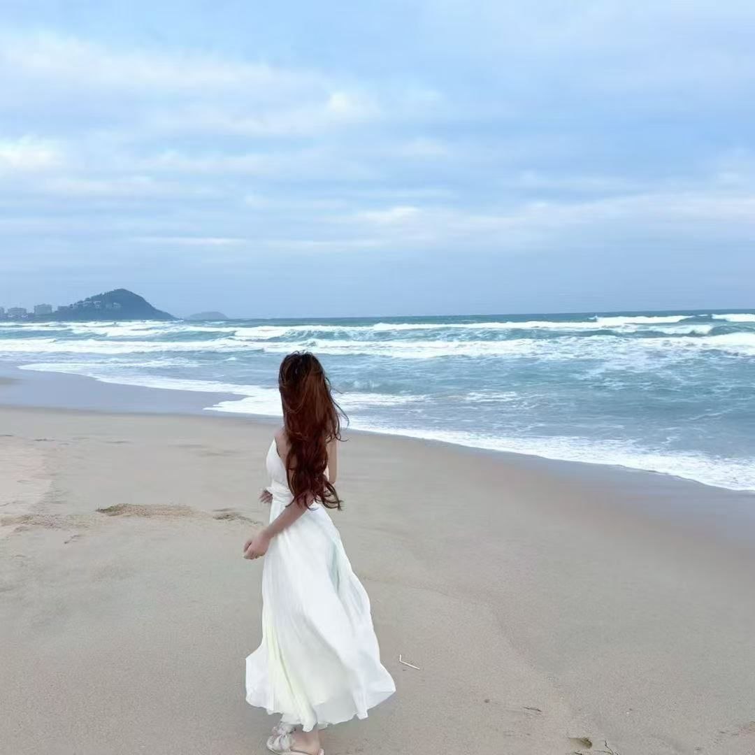 依依