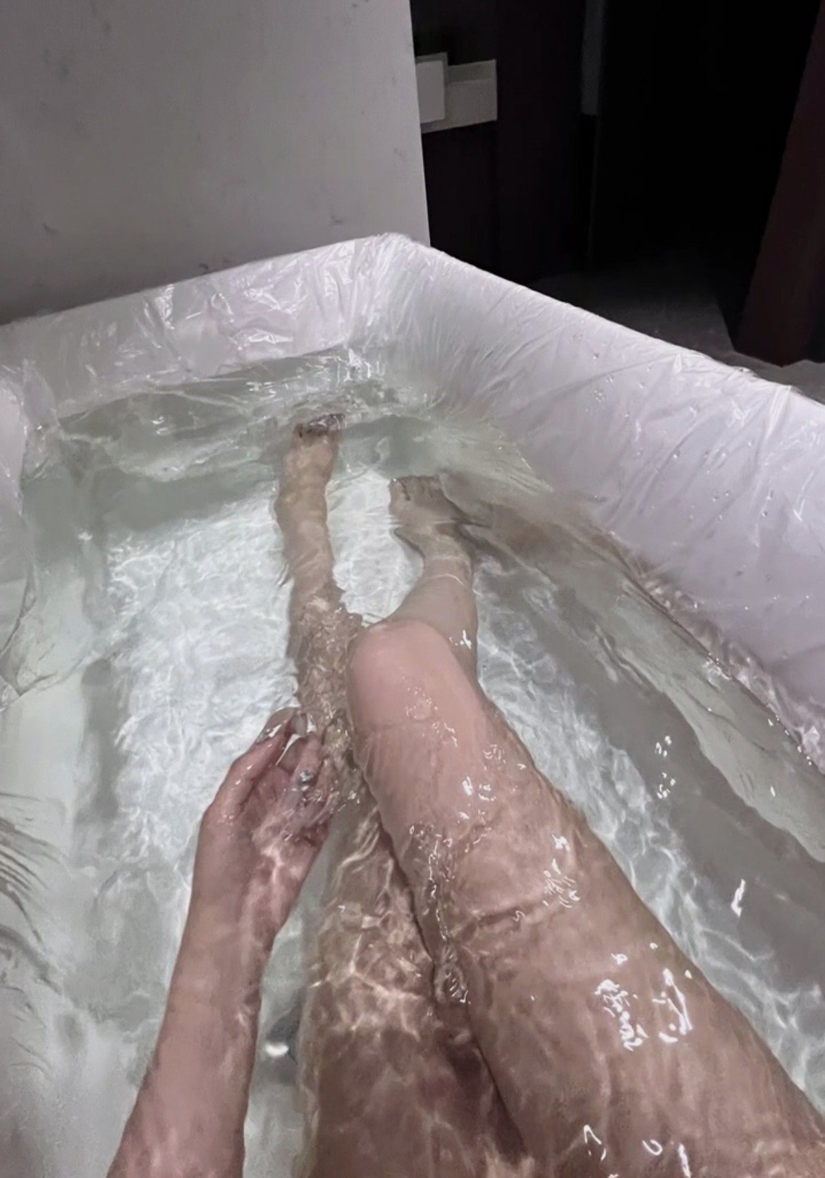 江