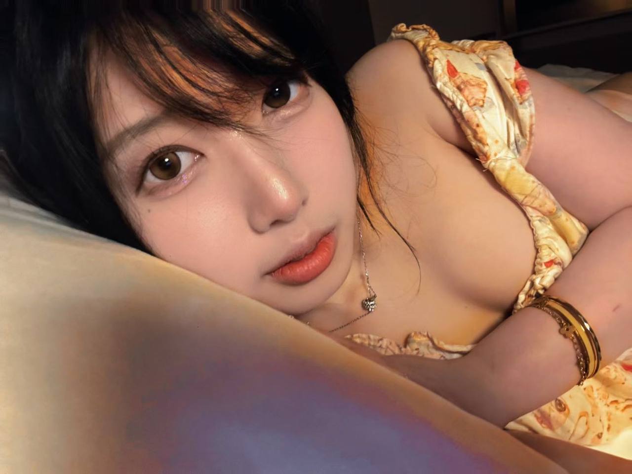 六瓶 韩国美女