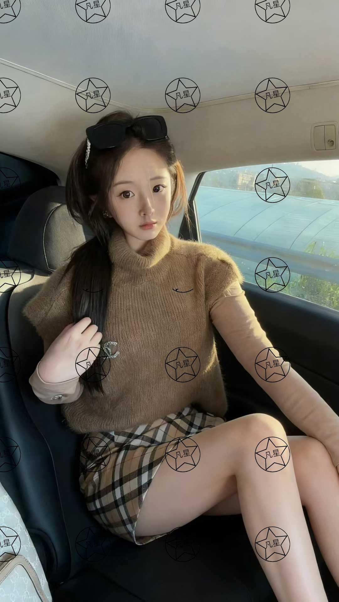 W033