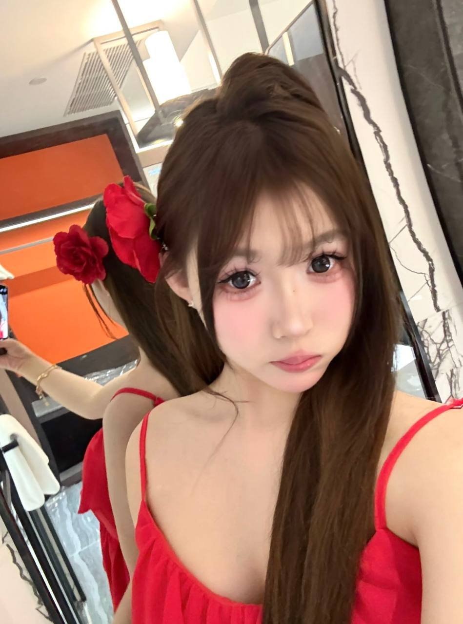 私推28឵