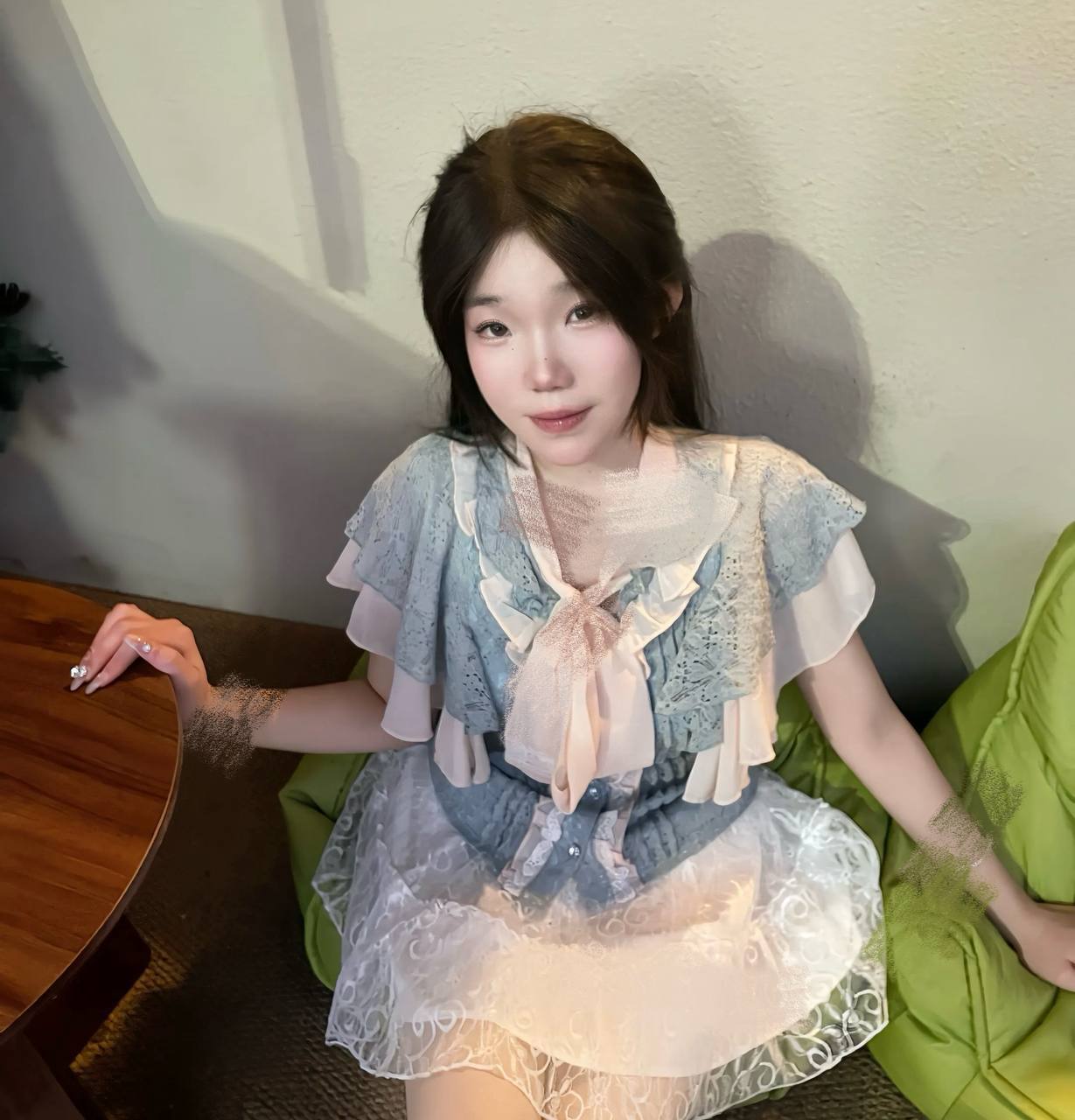 彤彤