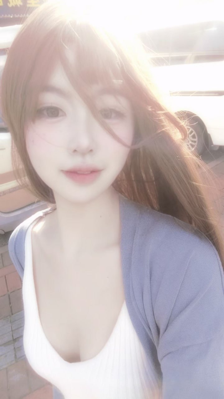 莉莉