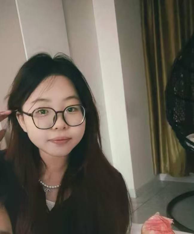 F233