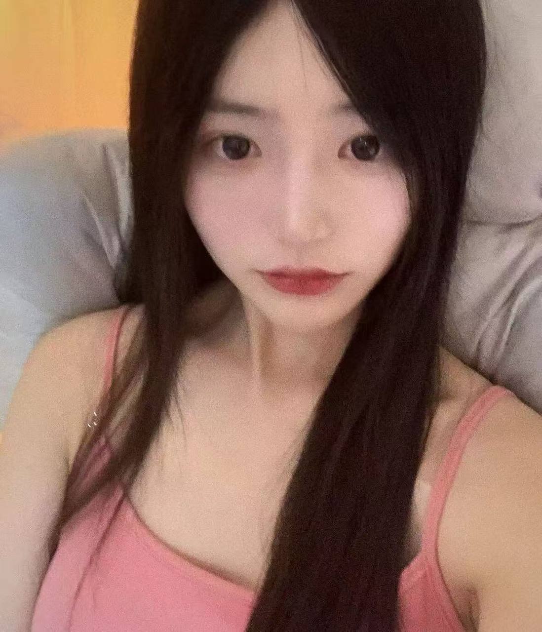彤彤
