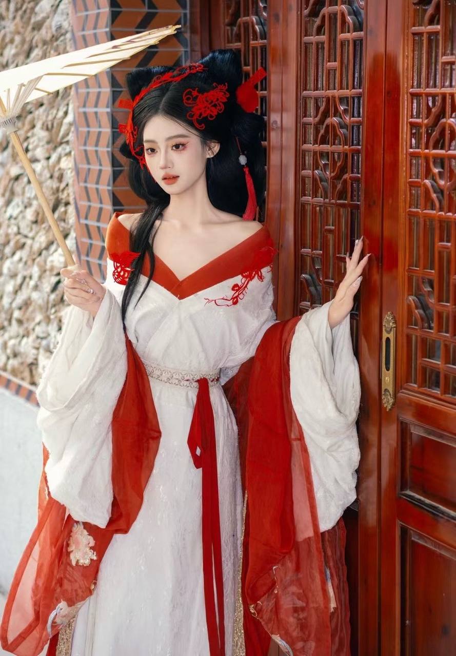 秦美丽