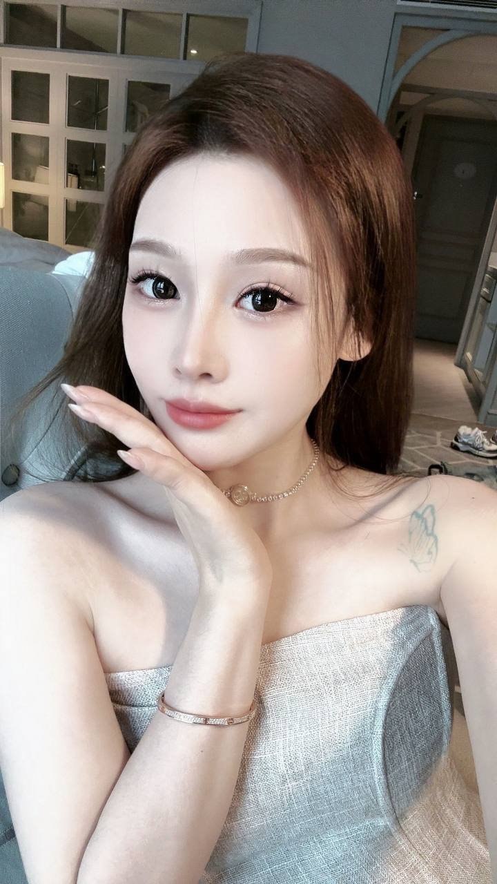 伊伊