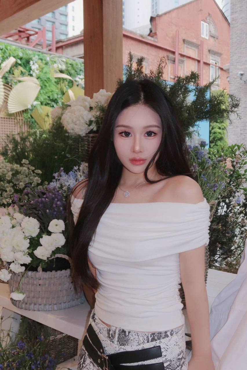 伊伊