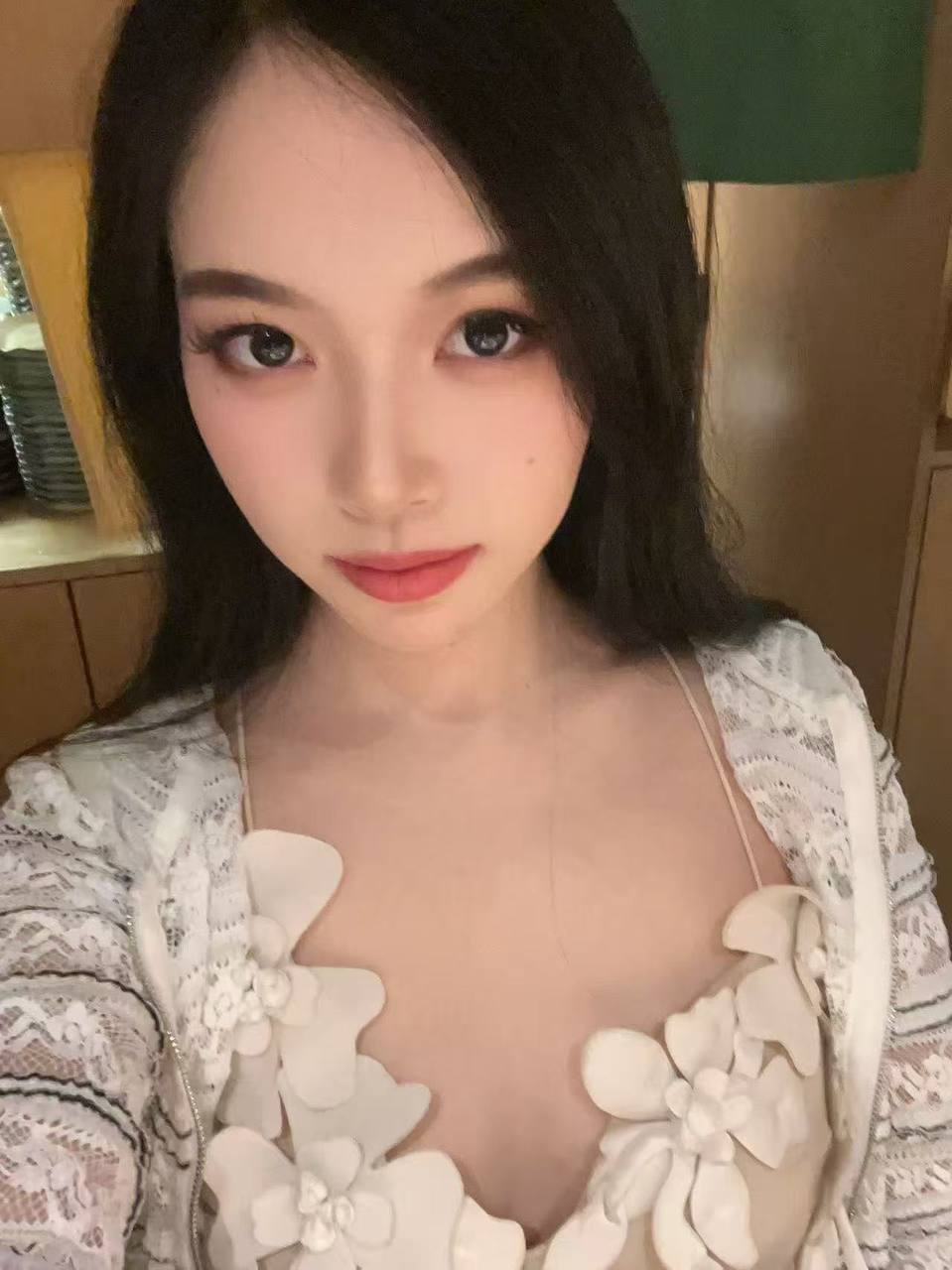 月