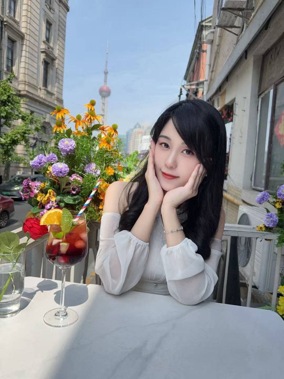 思思