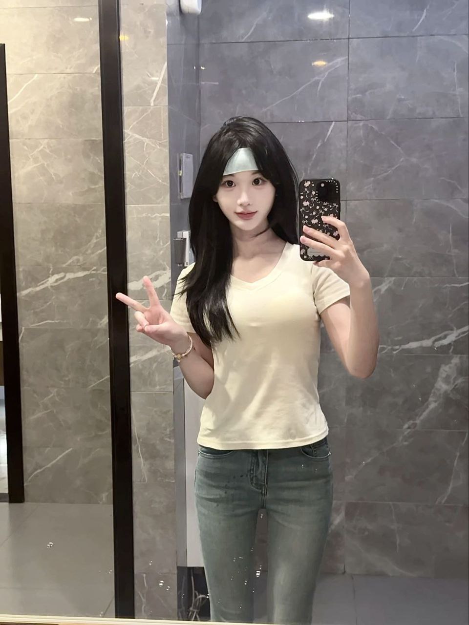 k33