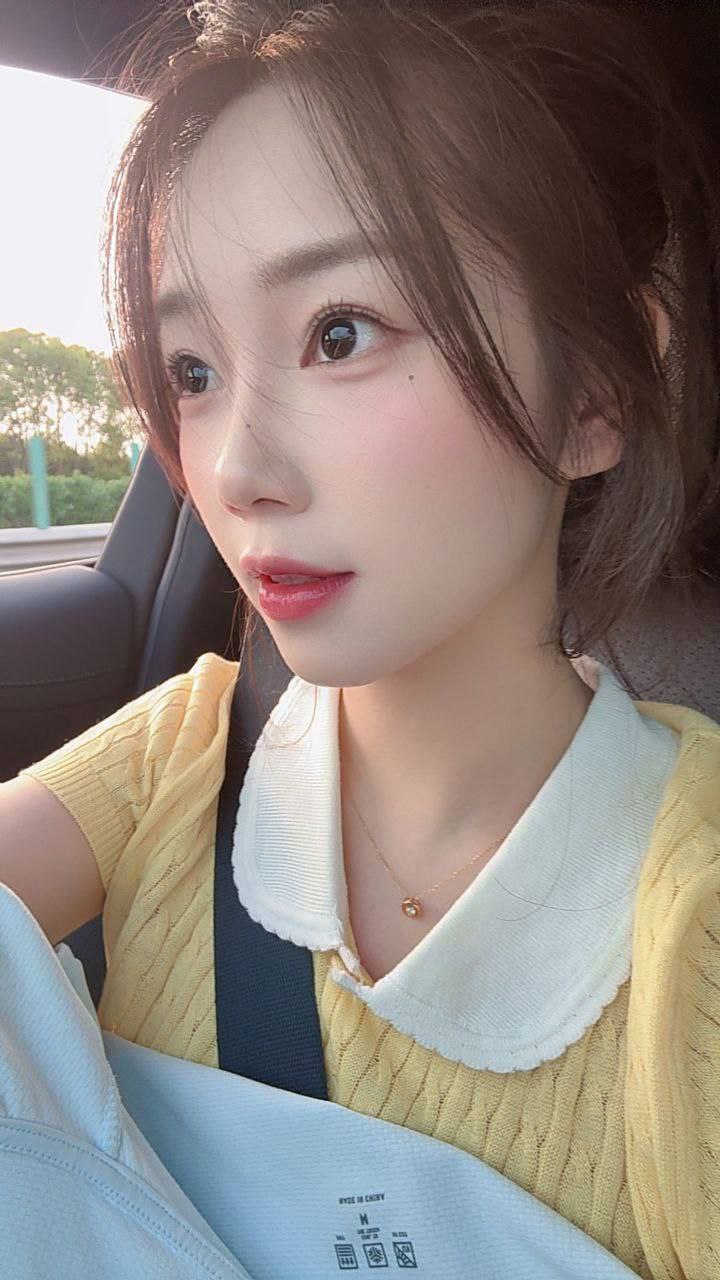 七七